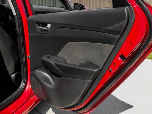 Used 2020 Hyundai Accent SE image 48