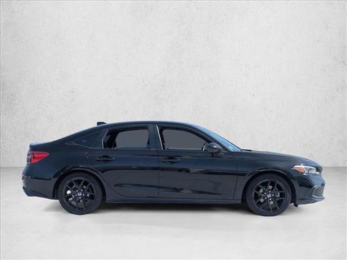 Used 2022 Honda Civic Sport image 4