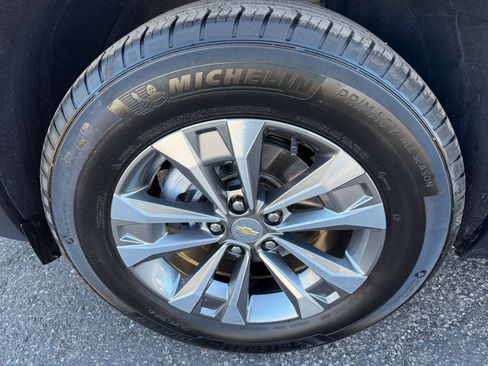 Used 2025 Chevrolet Equinox LT image 28