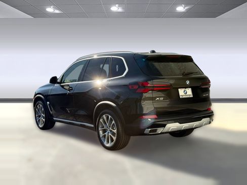 Used 2026 BMW X5 sDrive40i RWD image 3