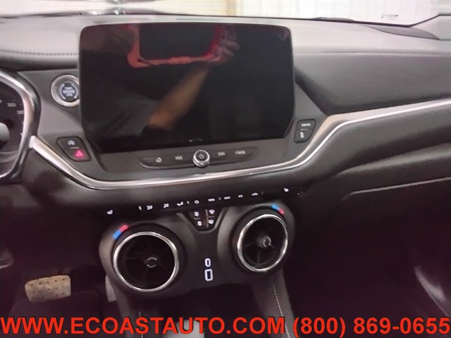 Used 2024 Chevrolet Blazer LT FWD image 12
