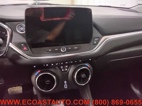 Used 2024 Chevrolet Blazer LT image 12