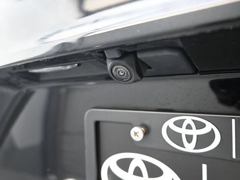 Used 2023 Toyota Highlander Limited AWD/4WD image 39