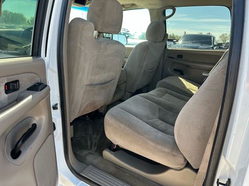 Used 2003 Chevrolet Silverado 2500 LS w/ Skid Plate Package AWD/4WD image 26