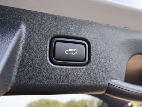 New 2026 Hyundai Tucson Limited image 17