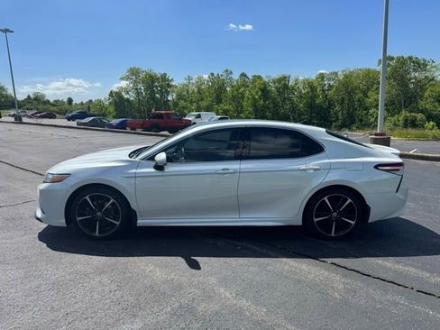 Certified 2020 Toyota Camry XSE FWD image 6