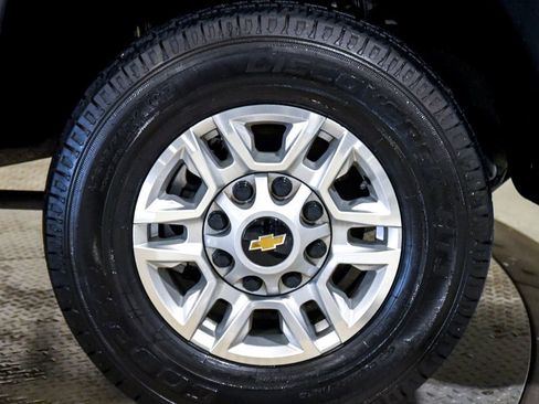 Used 2024 Chevrolet Silverado 2500 LT image 13