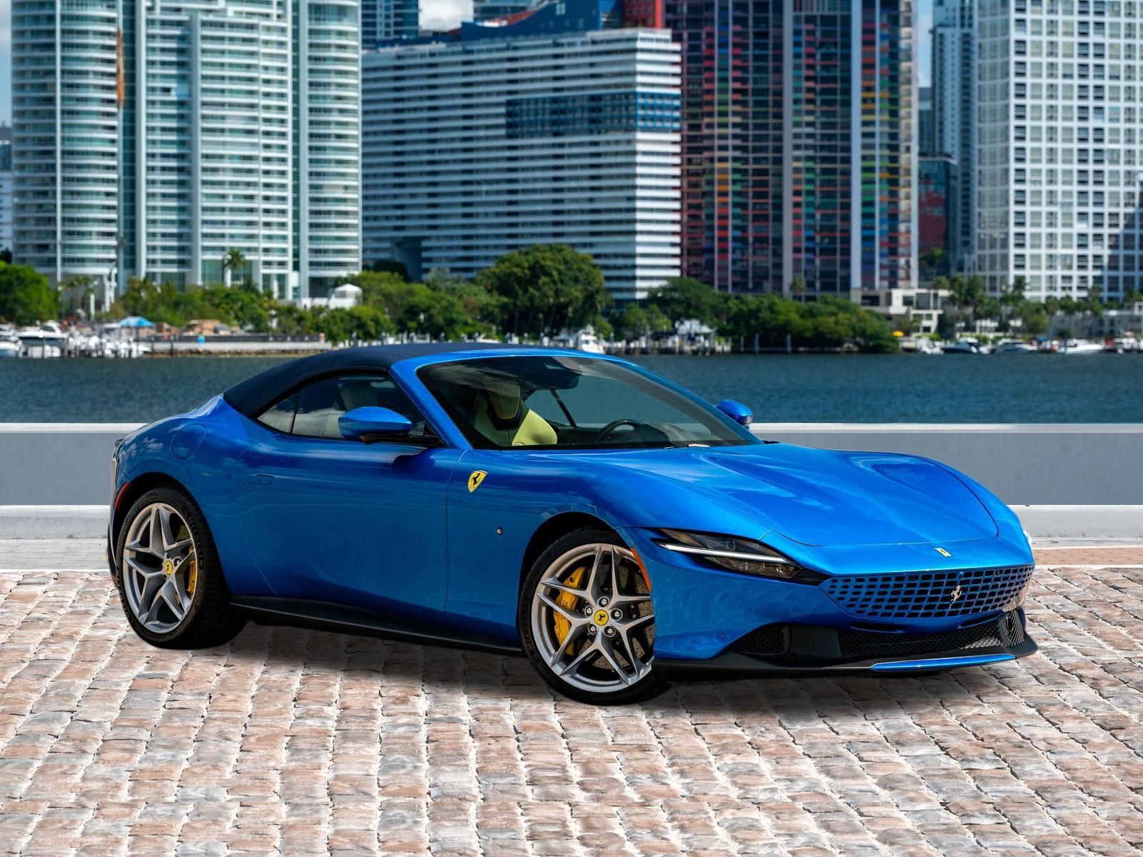 Used 2026 Ferrari Roma Spider RWD image 9