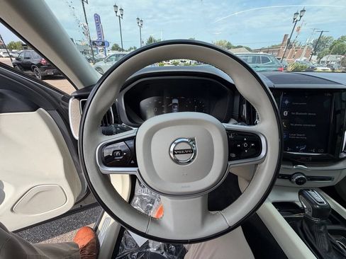 Used 2019 Volvo XC60 T5 Inscription w/ Protection Package AWD/4WD image 41