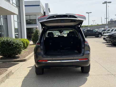 Used 2022 Jeep Grand Cherokee Limited 4xe AWD/4WD image 10