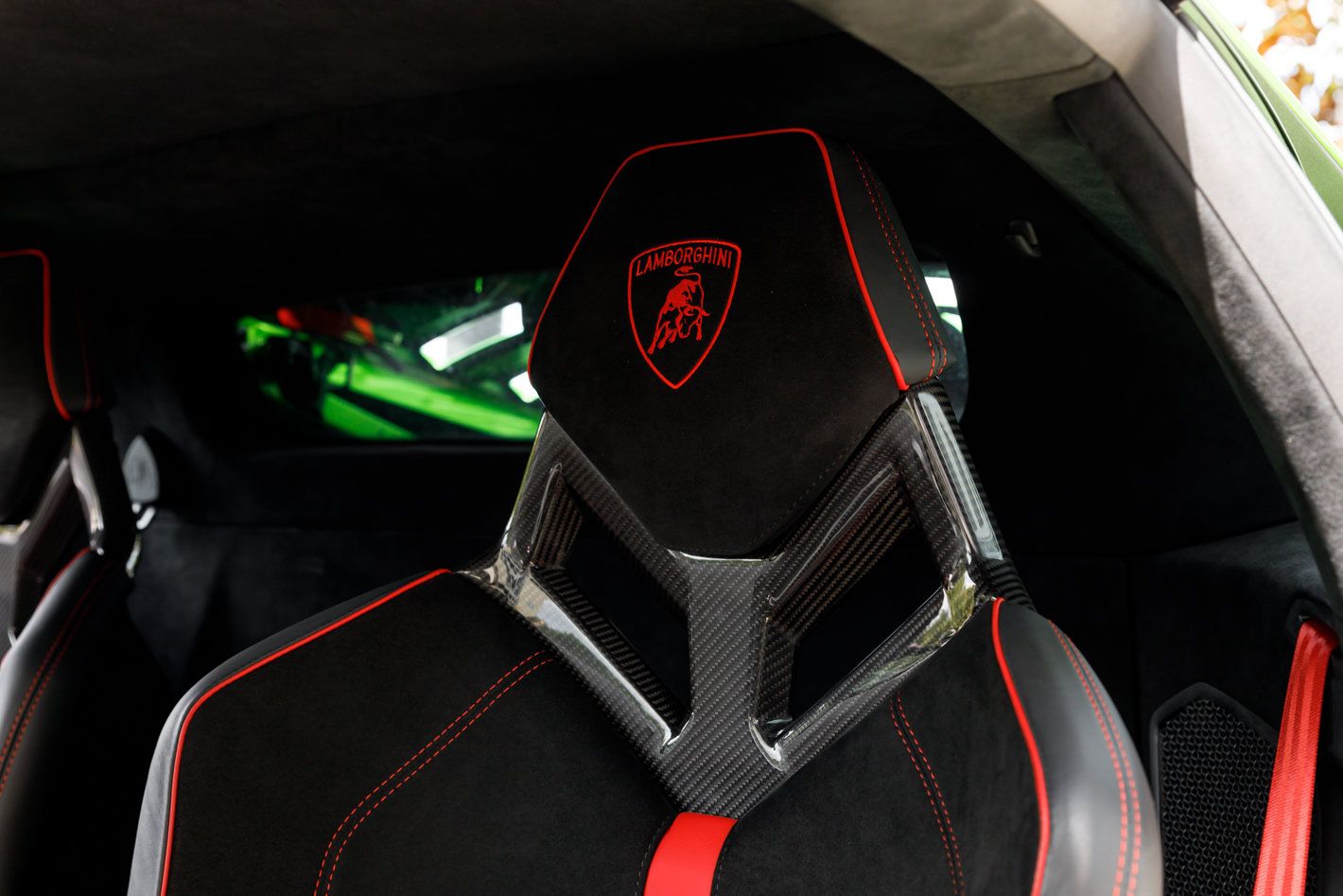 Used 2023 Lamborghini Huracan STO RWD image 40