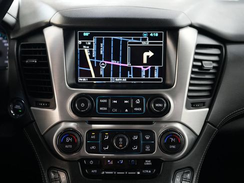 Used 2020 GMC Yukon XL SLT w/ Open Road Package AWD/4WD image 19