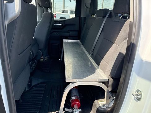 Used 2020 Chevrolet Silverado 1500 LT w/ Convenience Package AWD/4WD image 23
