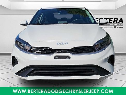 Used 2024 Kia Forte LXS FWD image 2