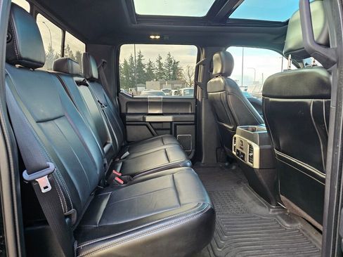 Used 2018 Ford F150 Lariat w/ Equipment Group 502A Luxury image 12