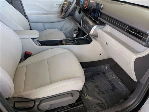 Used 2024 Hyundai Kona SEL AWD/4WD image 19