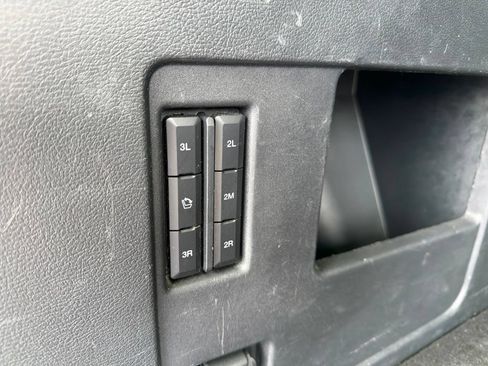Used 2024 Ford Expedition Max Limited AWD/4WD image 13