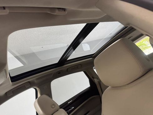 Used 2016 Cadillac SRX Performance w/ Driver Awareness Package image 16