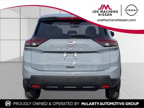 New 2026 Nissan Rogue SV w/ Cold Weather Package AWD/4WD image 5