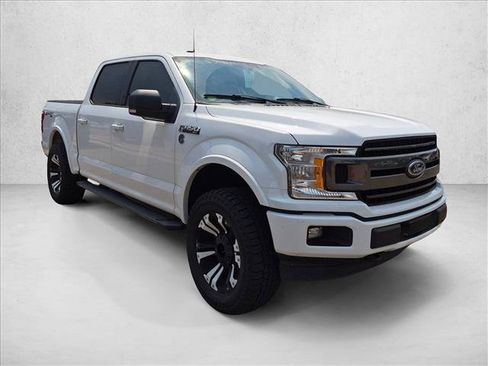 Used 2018 Ford F150 XLT w/ Equipment Group 302A Luxury AWD/4WD image 3