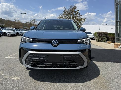 New 2026 Volkswagen Taos SE AWD/4WD image 8