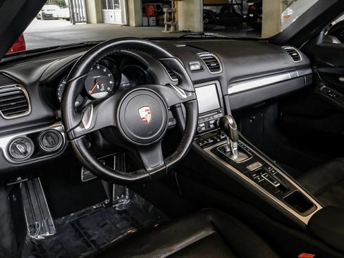 Used 2014 Porsche Boxster image 2
