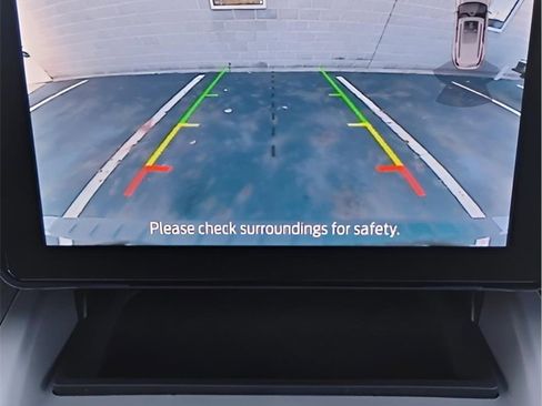 Certified 2023 Ford Explorer XLT w/ Equipment Group 202A image 33