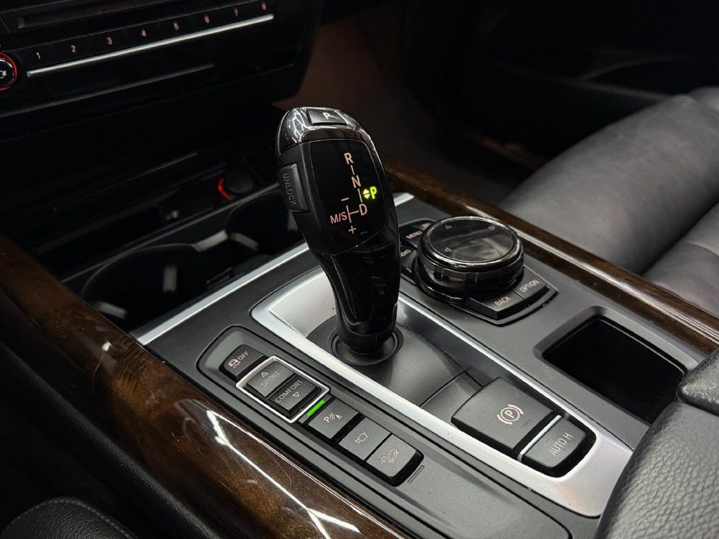 Used 2015 BMW X5 xDrive50i AWD/4WD image 19