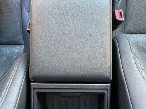 Used 2025 Toyota Tacoma Limited image 23