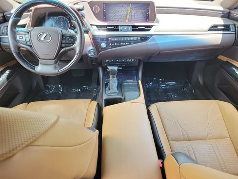 Used 2021 Lexus ES 350 Ultra Luxury FWD image 21