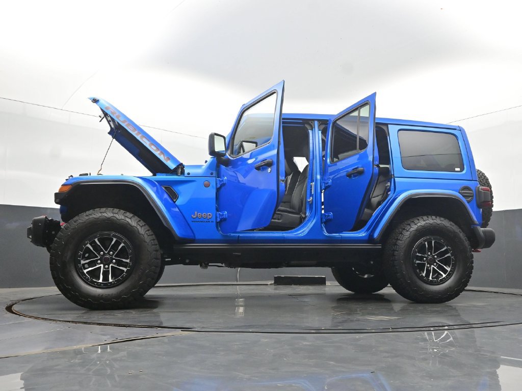 Used 2025 Jeep Wrangler Unlimited Rubicon AWD/4WD image 64