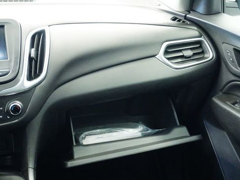 Used 2020 Chevrolet Equinox LT image 25