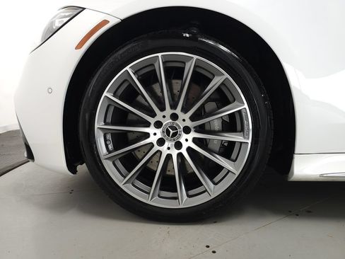 Used 2025 Mercedes-Benz S 580e 4MATIC Sedan image 37