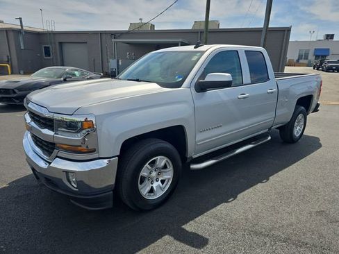 Used 2018 Chevrolet Silverado 1500 LT w/ All Star Edition AWD/4WD image 1