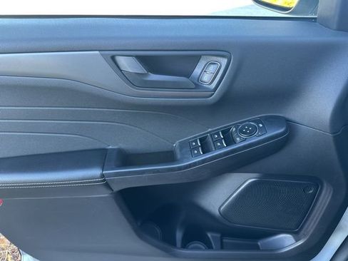 Used 2024 Ford Escape Active image 31