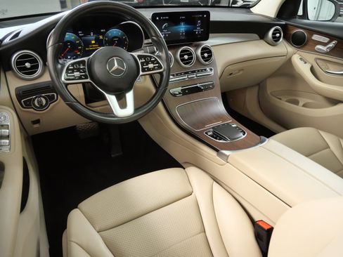 Certified 2022 Mercedes-Benz GLC 300 4MATIC w/ Premium Package Lite image 2