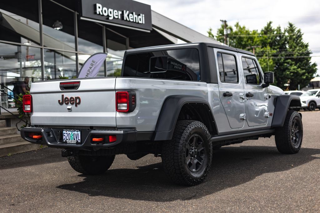 Used 2022 Jeep Gladiator Mojave w/ Trailer Tow Package AWD/4WD image 7