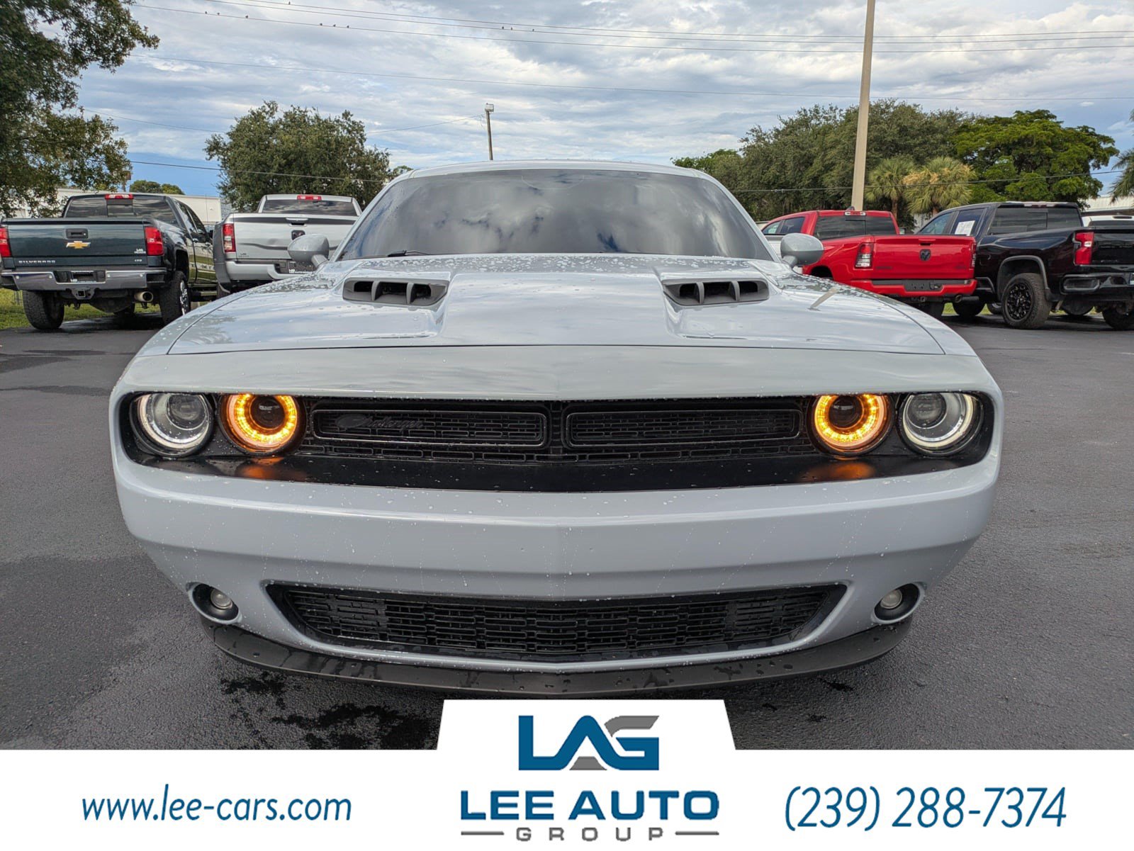 Used 2021 Dodge Challenger SXT w/ Driver Convenience Group RWD image 8