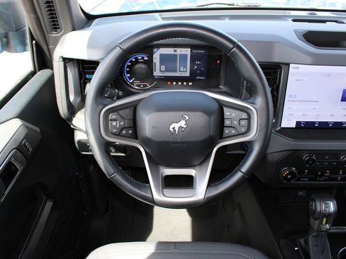 Used 2024 Ford Bronco Black Diamond AWD/4WD image 10