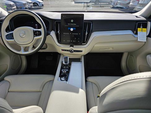 New 2026 Volvo XC60 B5 Ultra w/ Climate Package AWD/4WD image 18