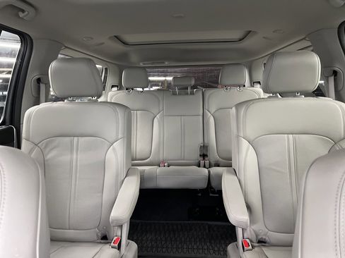 Used 2024 Jeep Wagoneer Series II w/ Convenience Group I image 24