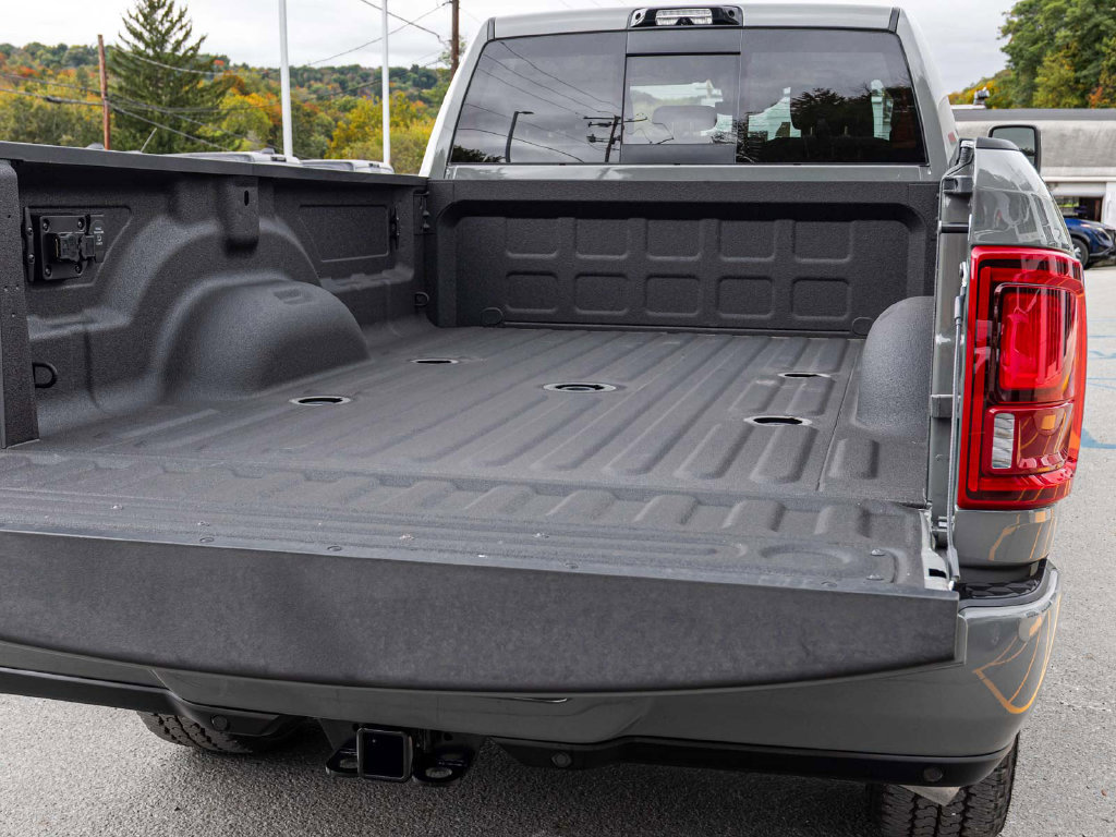 New 2026 RAM 3500 Big Horn AWD/4WD image 33
