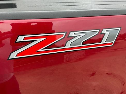 Used 2017 Chevrolet Colorado Z71 RWD image 22