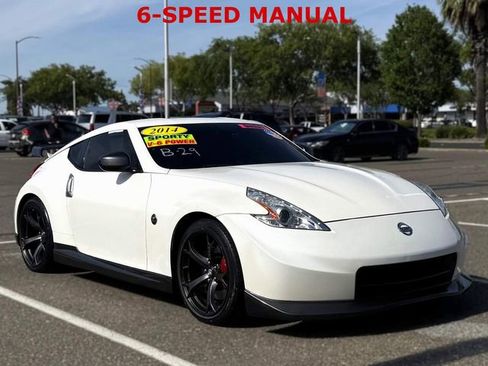 Used 2014 Nissan 370Z NISMO w/ Bose Package RWD image 3