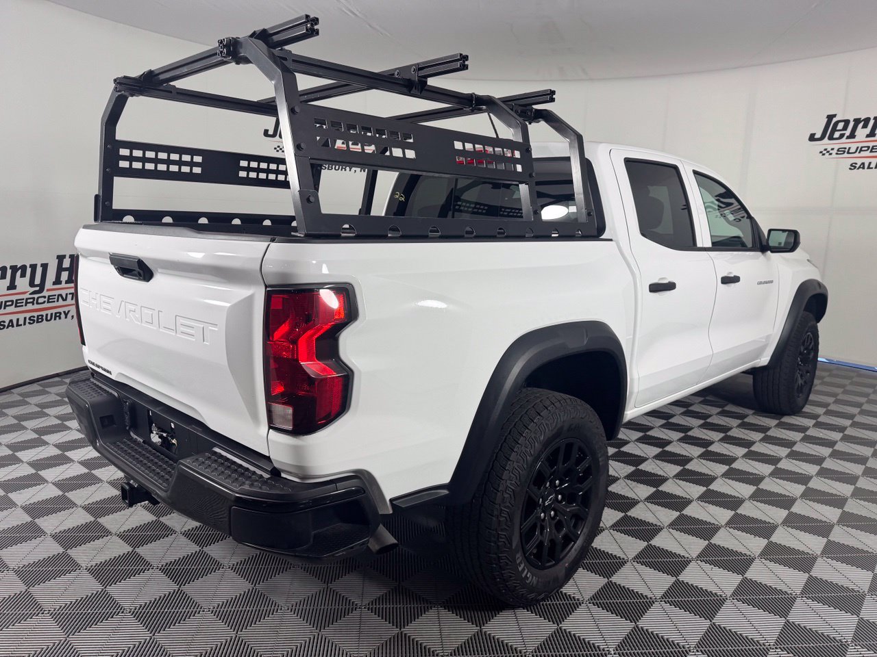 Used 2023 Chevrolet Colorado Trail Boss w/ Advanced Trailering Package AWD/4WD image 7