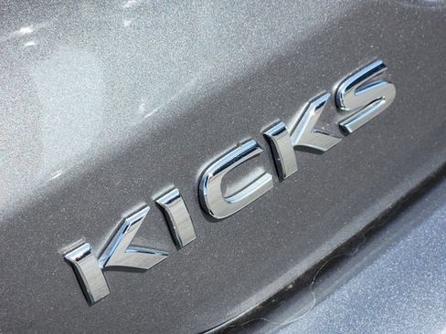 Used 2025 Nissan Kicks Play S FWD image 6