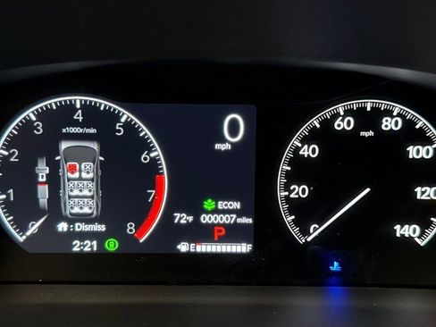 New 2025 Honda Pilot Touring image 14