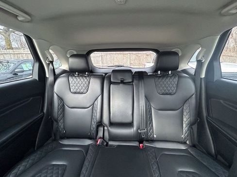Certified 2024 Ford Edge Titanium AWD/4WD image 21