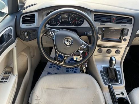 Used 2015 Volkswagen Golf TDI SE image 34