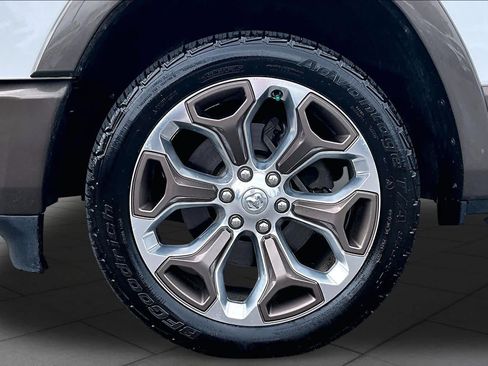 Used 2021 RAM 1500 Limited AWD/4WD image 11